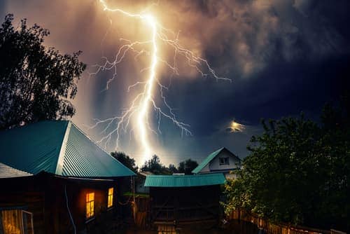 How to file a storm damage insurance claim